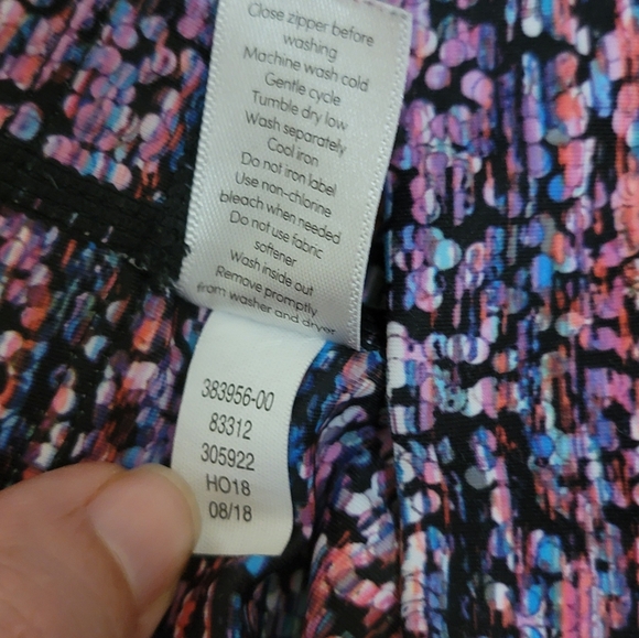 Athleta Colorful Gradient Leggings - Picture 5 of 10